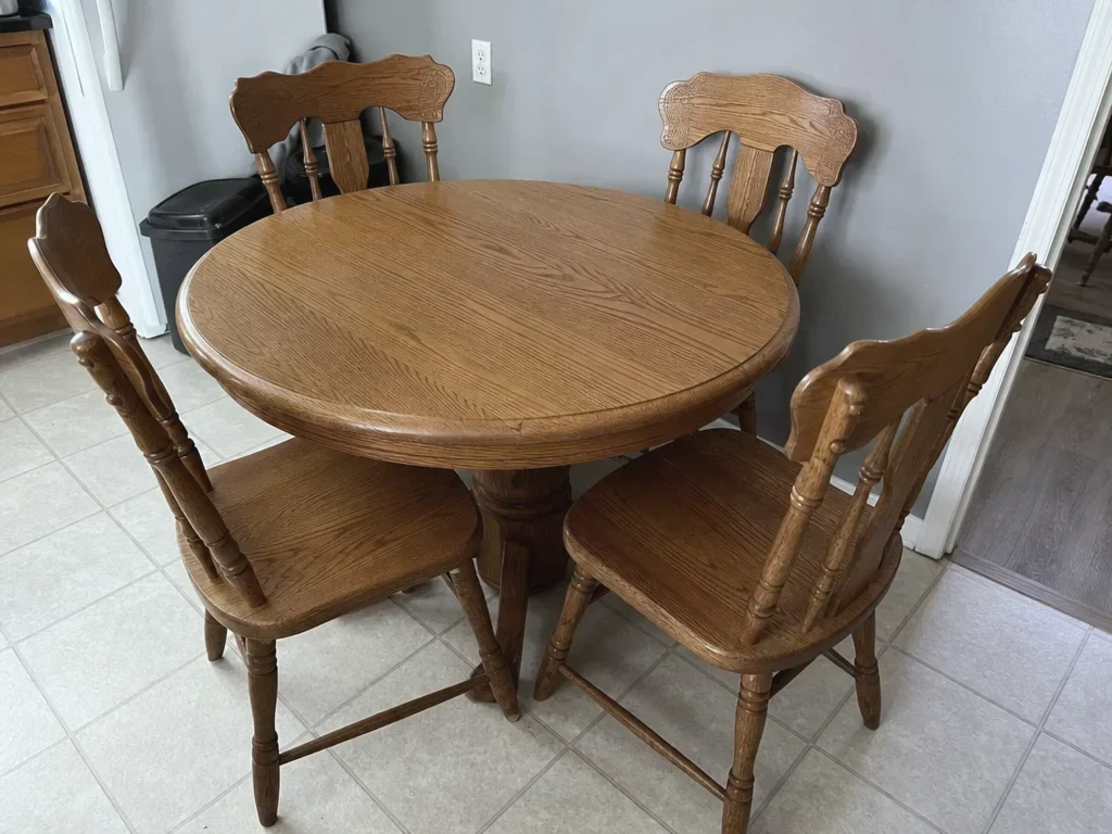 Set of 4 oak dining chairs image 1