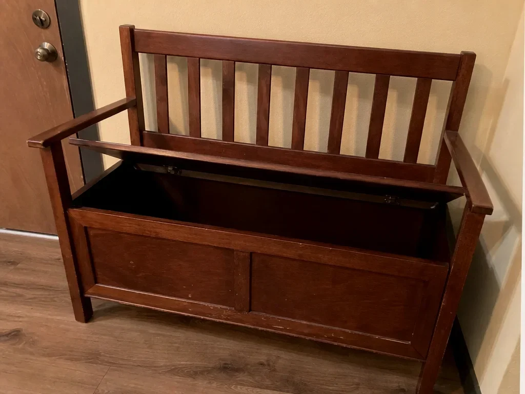 Entry bench with storage image 1