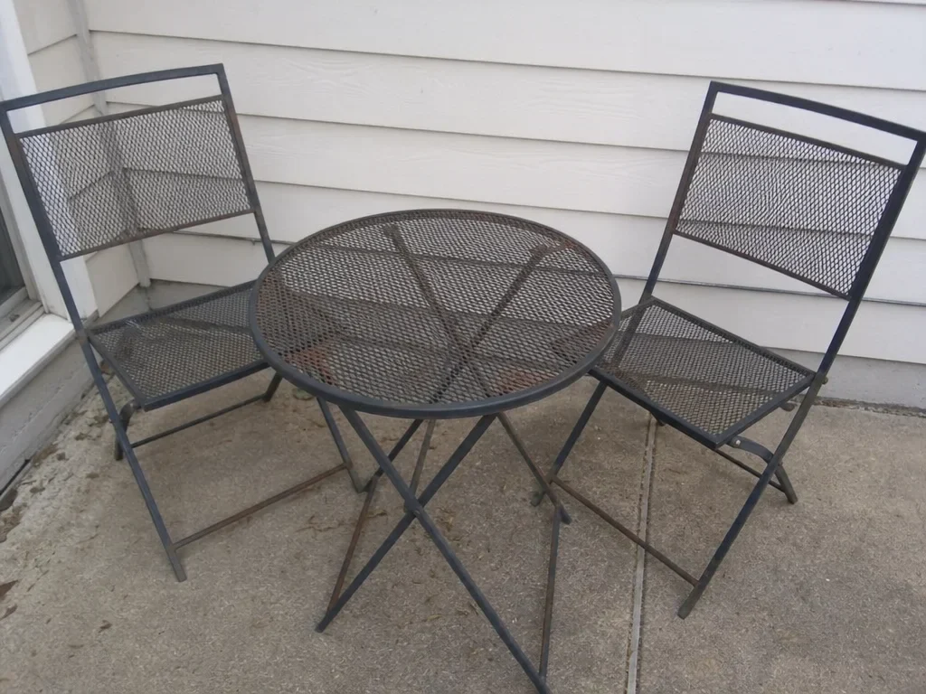 Small patio bistro set image 1