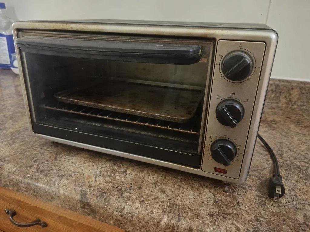 Countertop toaster oven image 1