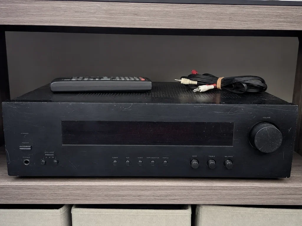 Stereo receiver with remote image 1