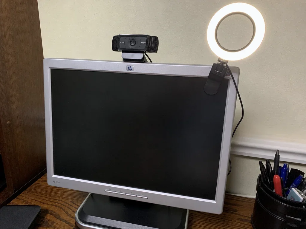 Webcam and small ring light image 1