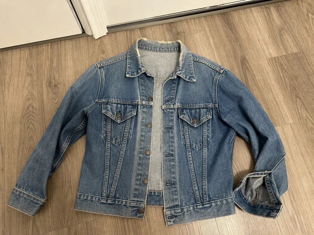 Classic denim jacket - small image 1