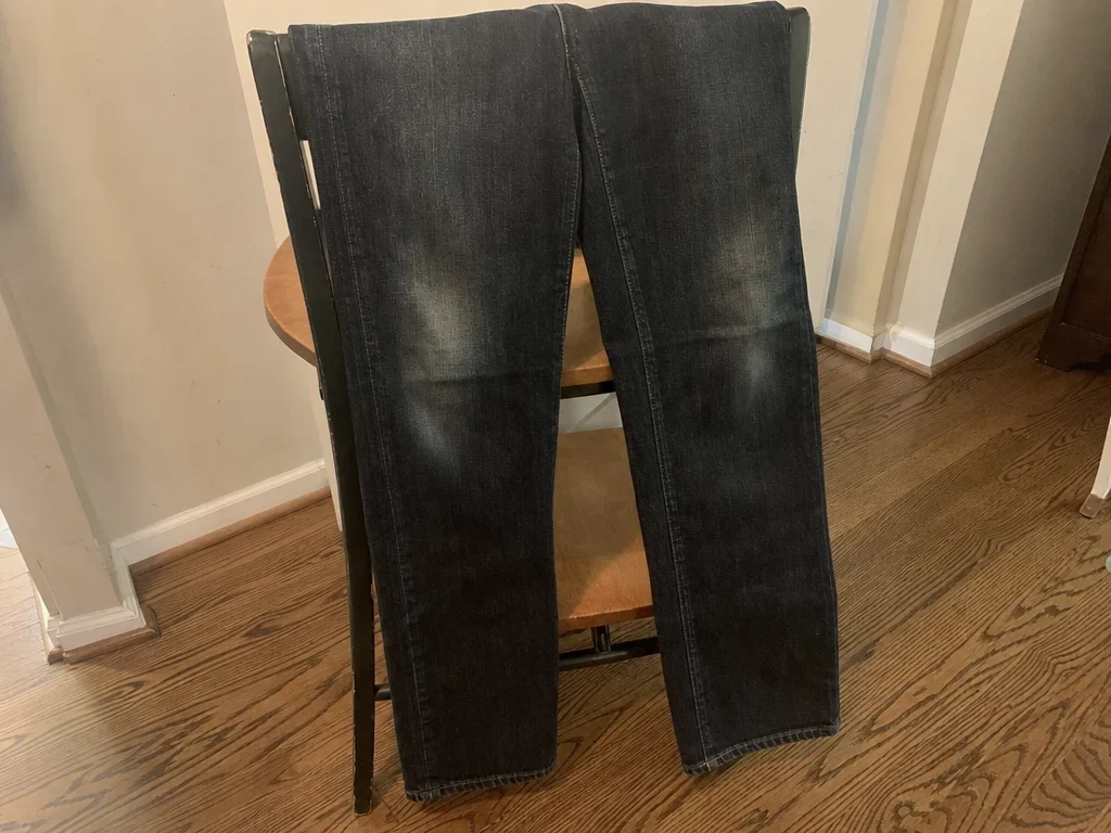 Straight leg jeans 32x30 image 1