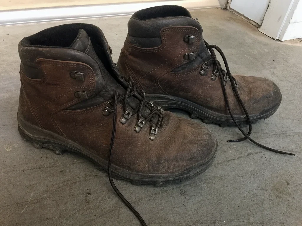 Brown hiking boots - 10 image 1